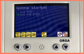Das Kartenterminal bestätigt den Start des Updates. Updatevorgang im Menü des Kartenterminals, Fortsetzung